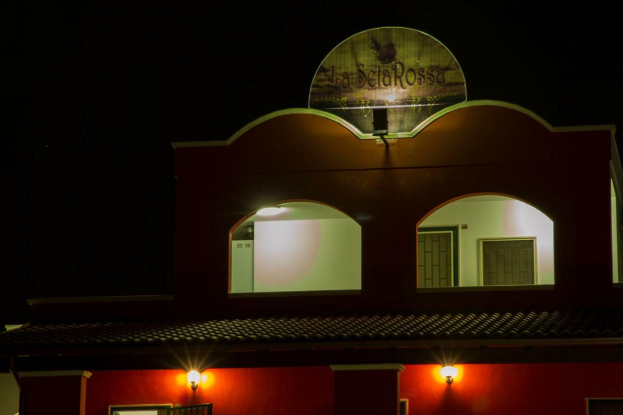 غالاتوني B&B La Seta Rossa المظهر الخارجي الصورة