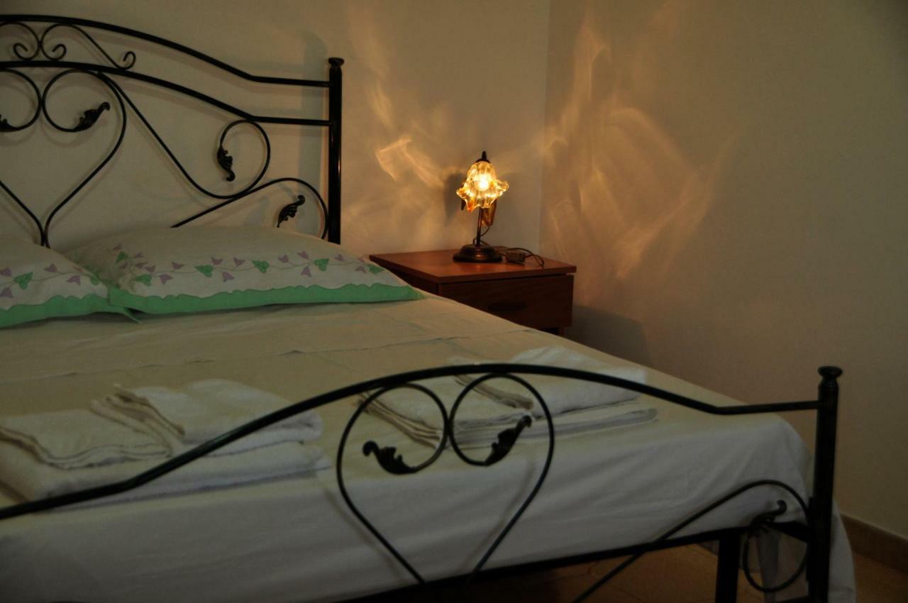 غالاتوني B&B La Seta Rossa المظهر الخارجي الصورة